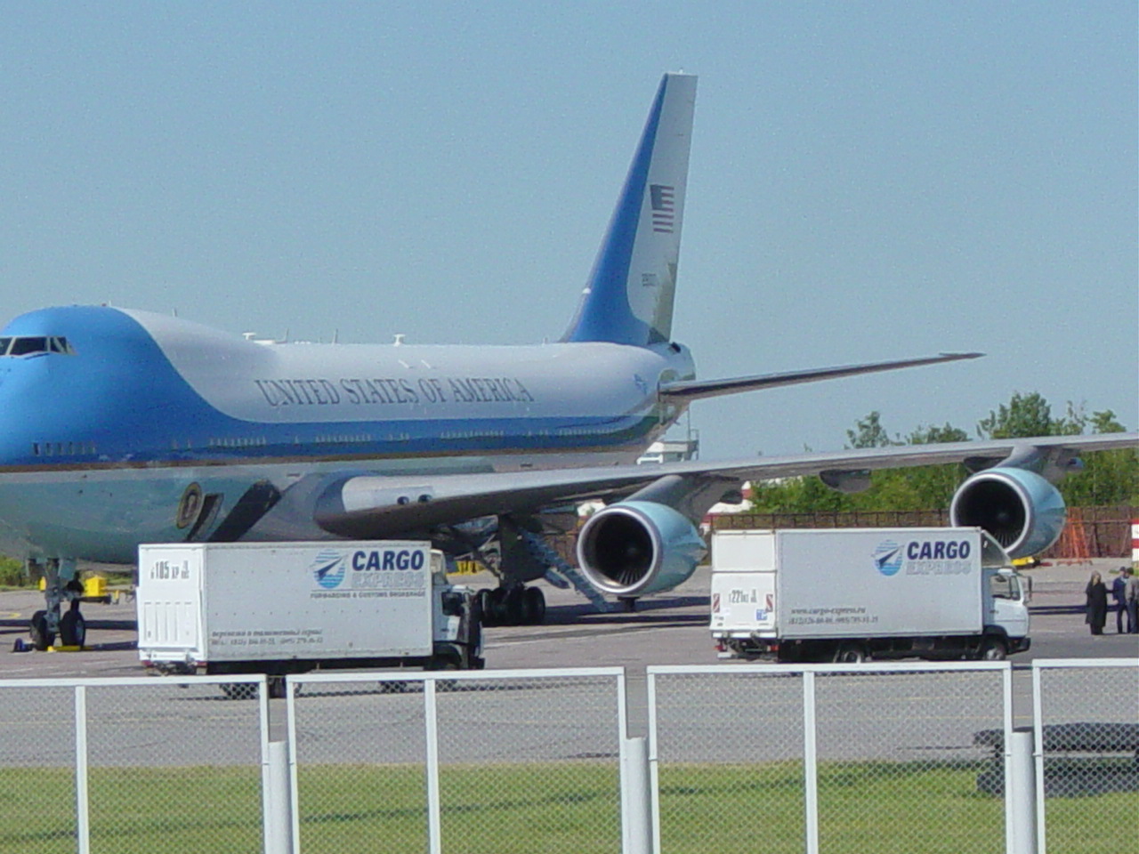 Air Delivery Inside Russia: How the Domestic Leg Affects Your Shipment to a Russian Buyer